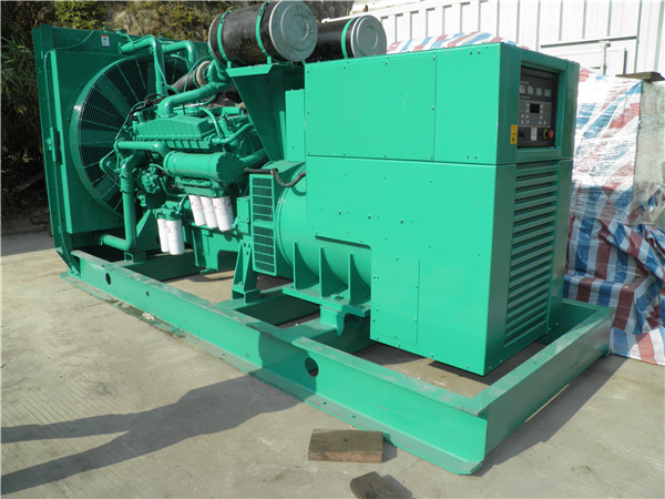 清城发电机租赁-厂家给大家介绍发电机失磁现象