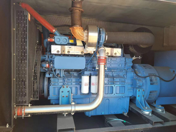 清城燃油消耗率与进气温度的具体关系是什么？