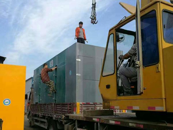 清城更换水冷式机油散热器密封件的操作流程是怎样的？